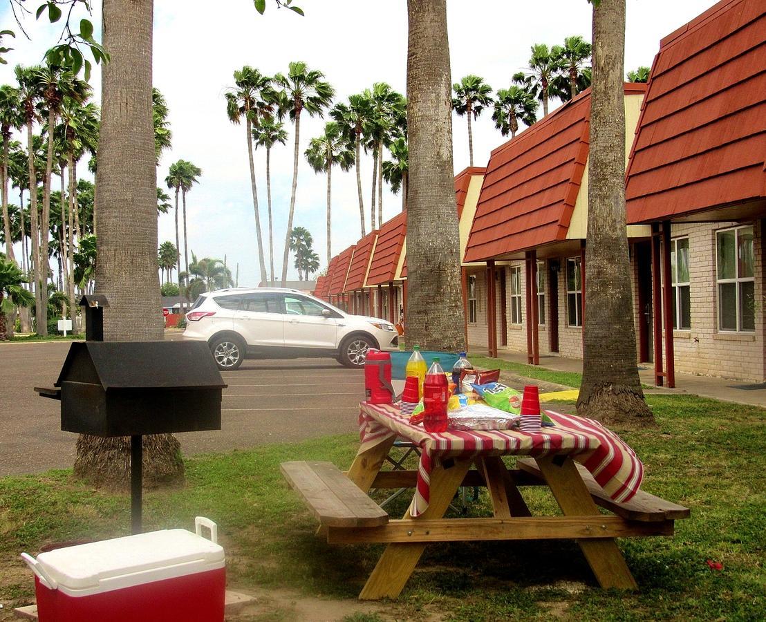 Victoria Palms Inn And Suites Donna Екстериор снимка